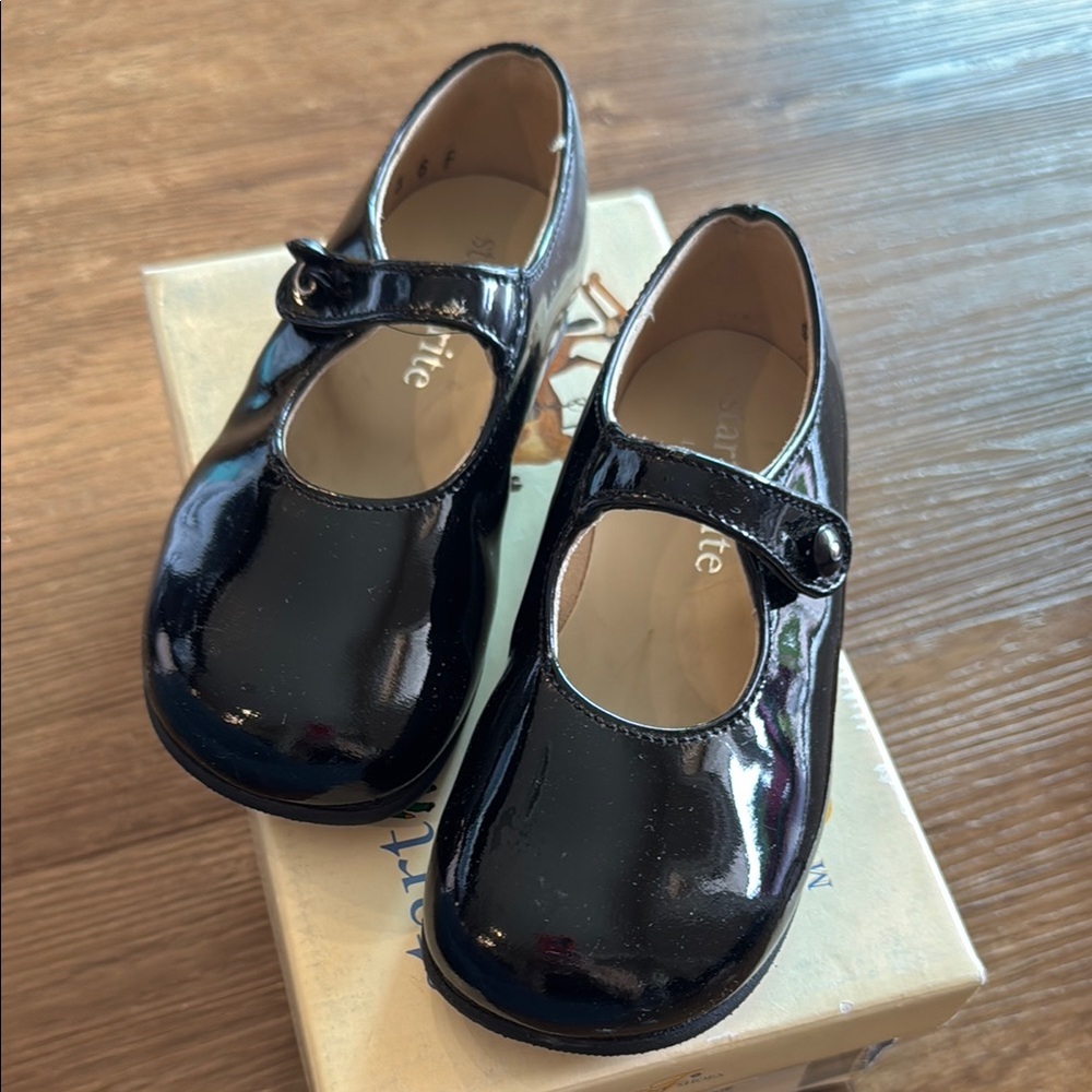 Start Rite Black Dress Shoes Classic Patent Leather